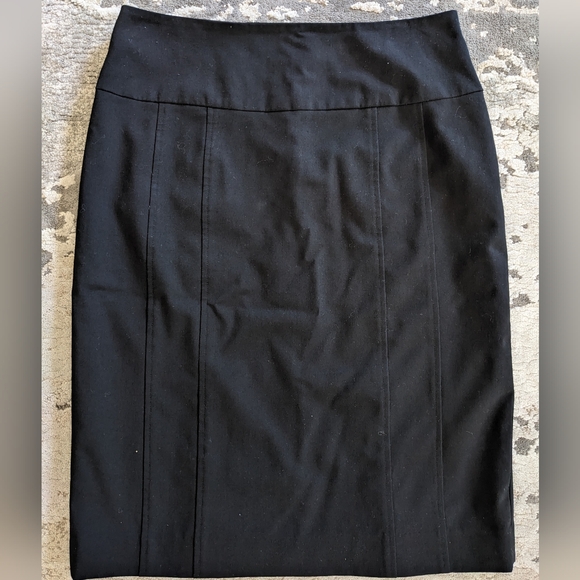 Ladies Black Skirt - Picture 1 of 5